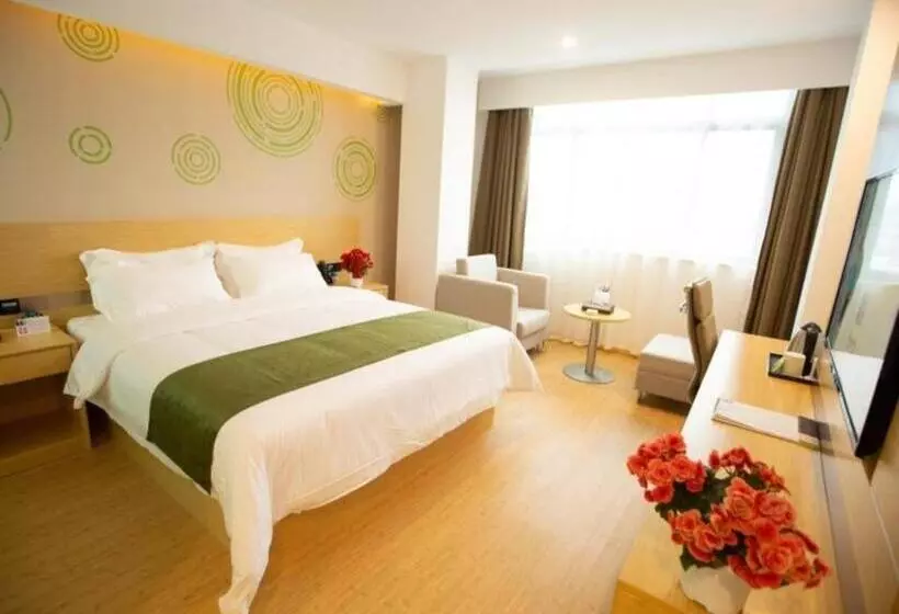 Hotelli Greentree Inn Zhoukou Shenqiu Railway Station Zhaofeng Avenue