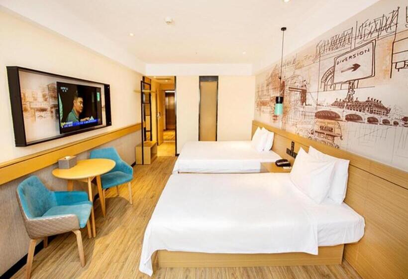 Hanting Hotel Changchun Gongnong Square Metro Station