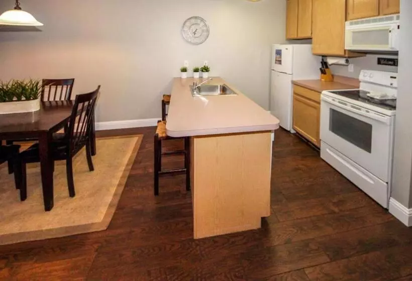 ホテル Harbor Village Pool Building Condo 107