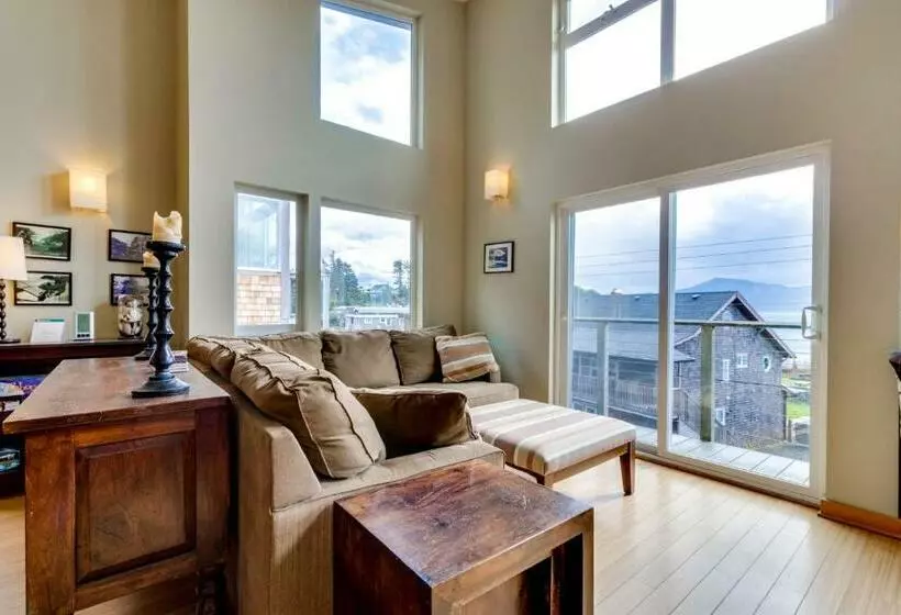 ホテル Netarts Bay And Ocean Views