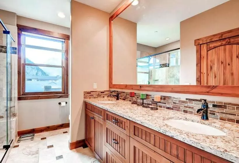 ホテル Bears Den Condo Unit 1