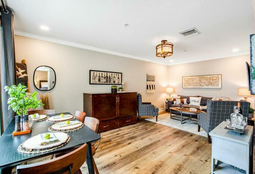 Отель Cumberland Retreat