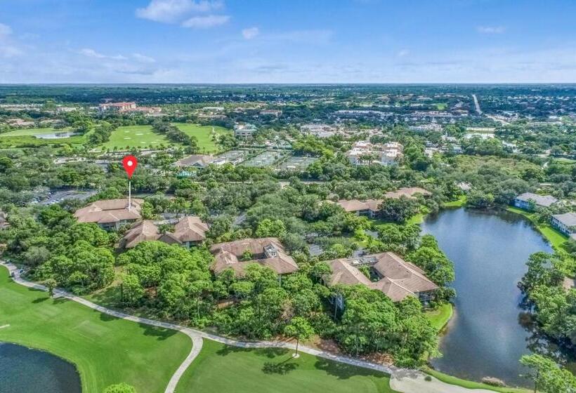 Отель Bonita Bay Escape