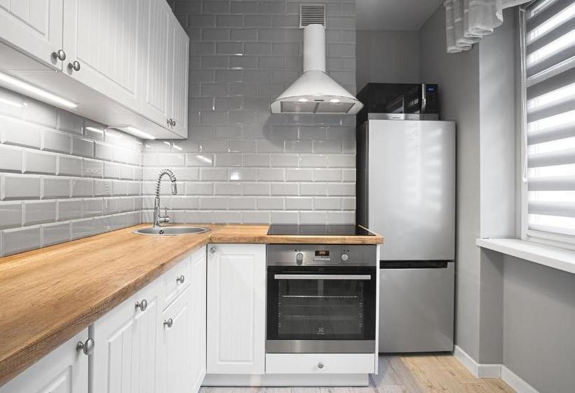 24w Apartments Old Town