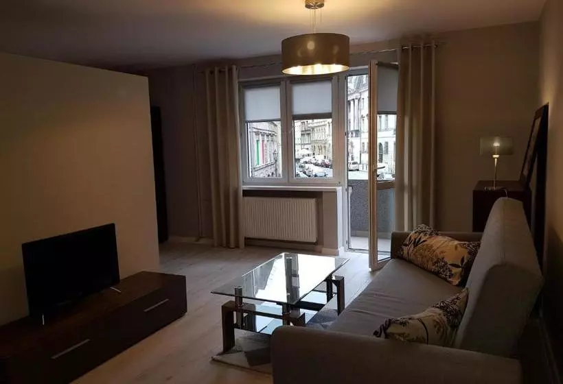 24w Apartments Old Town