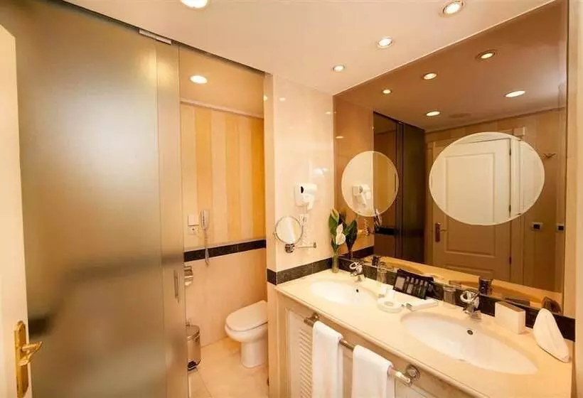 Apartamentos Guadalpin Boutique