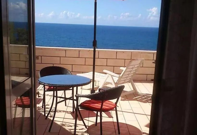 Apartments Mare