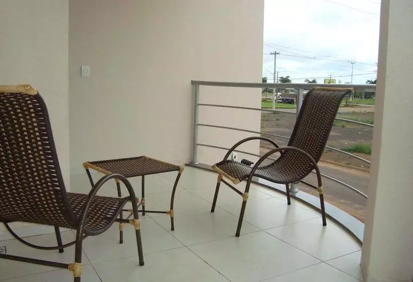 Отель Executive MT