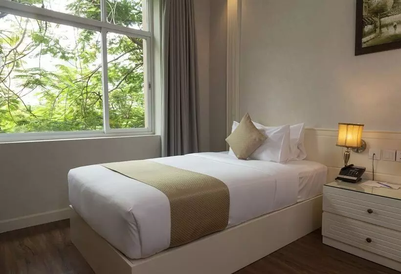 Отель Anik Boutique