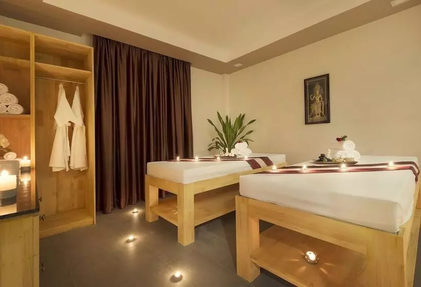 Отель Anik Boutique