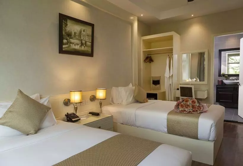 Отель Anik Boutique