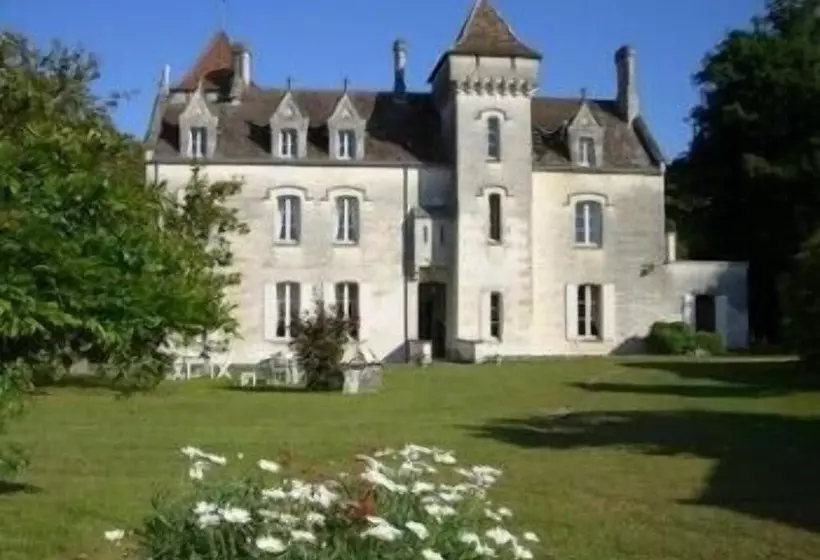Hotelli Château Des Salles