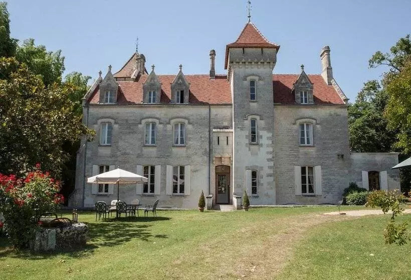 Hotelli Château Des Salles