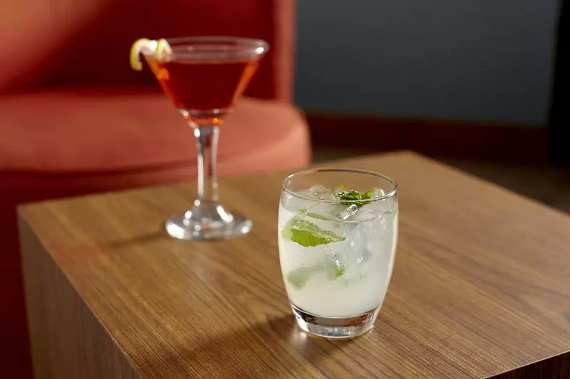 Отель Courtyard By Marriott Victoria