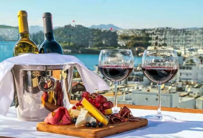 Ena Boutique Hotel & Residences