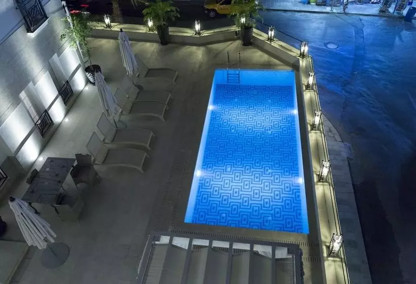 Ena Boutique Hotel & Residences