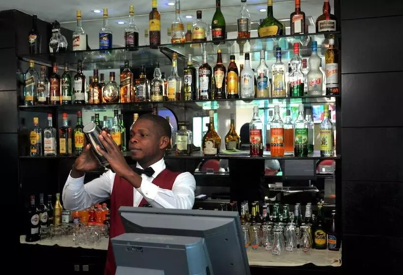 هتل Grand Lancaster Brazzaville