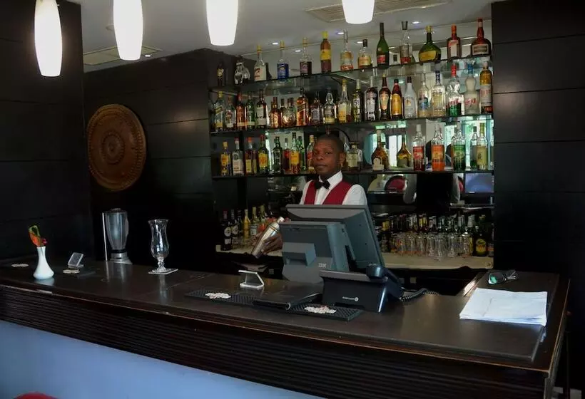 هتل Grand Lancaster Brazzaville