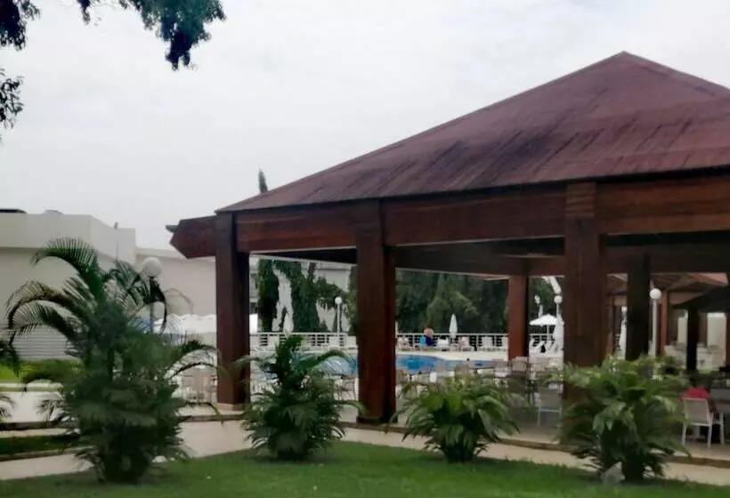 هتل Grand Lancaster Brazzaville