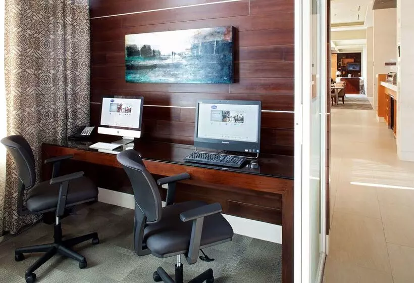 هتل Hampton Inn By Hilton Silao Aeropuerto Bajio