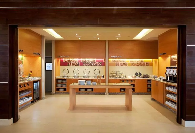 هتل Hampton Inn By Hilton Silao Aeropuerto Bajio