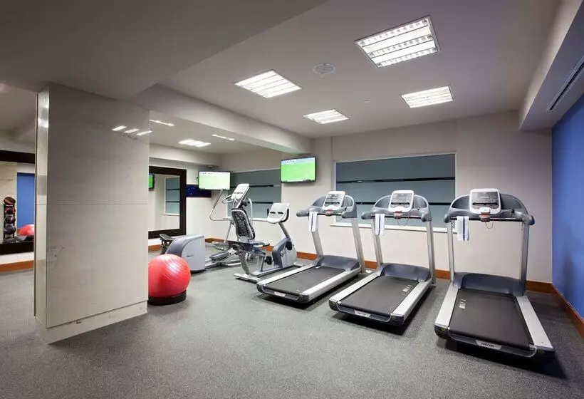 هتل Hampton Inn By Hilton Silao Aeropuerto Bajio