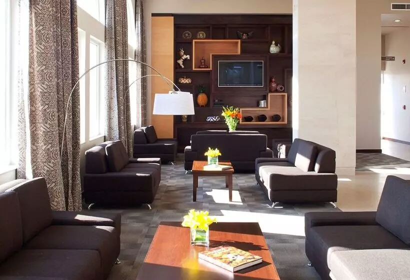 هتل Hampton Inn By Hilton Silao Aeropuerto Bajio