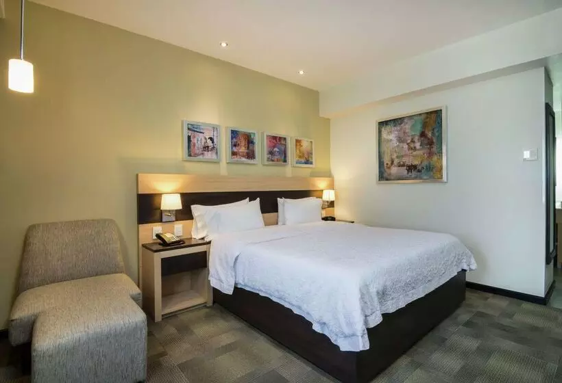 هتل Hampton Inn By Hilton Silao Aeropuerto Bajio