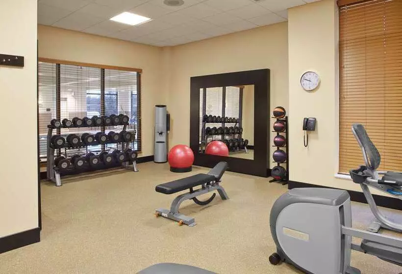 호텔 Hilton Garden Inn Akron