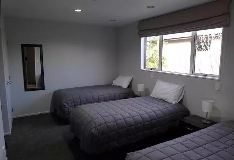 בית מלון כפרי Lugano Motor Lodge