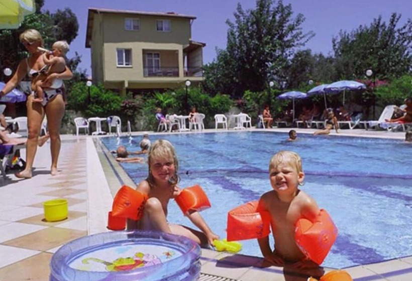 בית מלון כפרי More