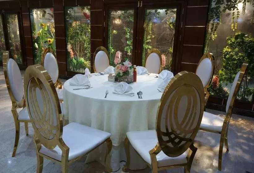 ホテル Roshan Al Azhar