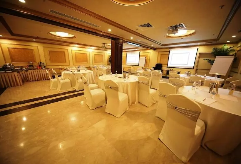 ホテル Roshan Al Azhar