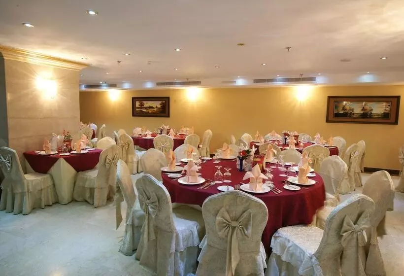 ホテル Roshan Al Azhar