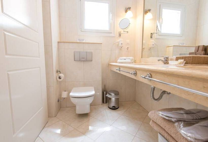 Myrties Boutique Aparments