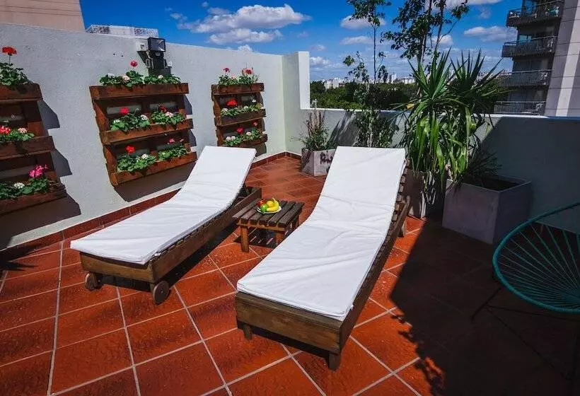 Shoshana Hotel Boutique