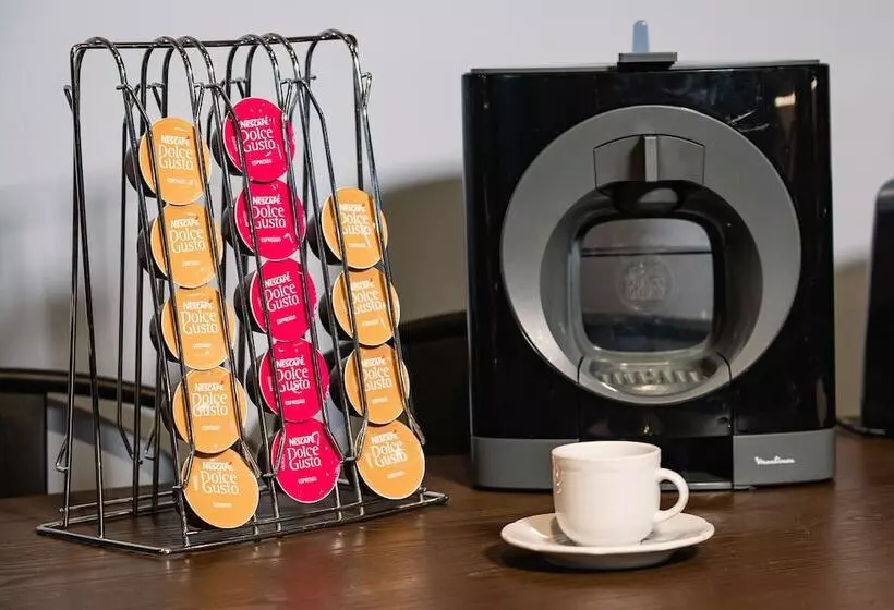 Shoshana Hotel Boutique