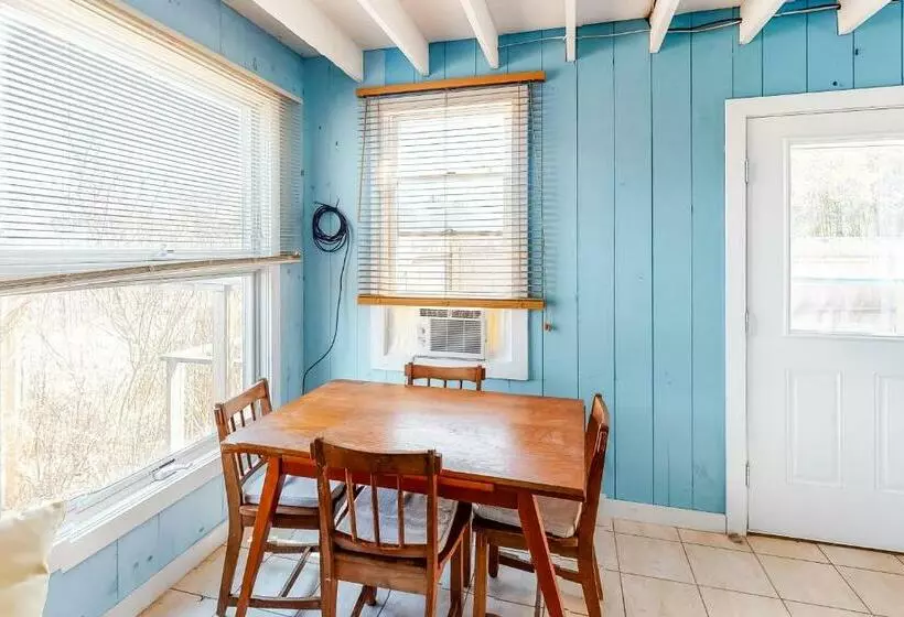 ホテル Surfside Retreat On Champlain Street