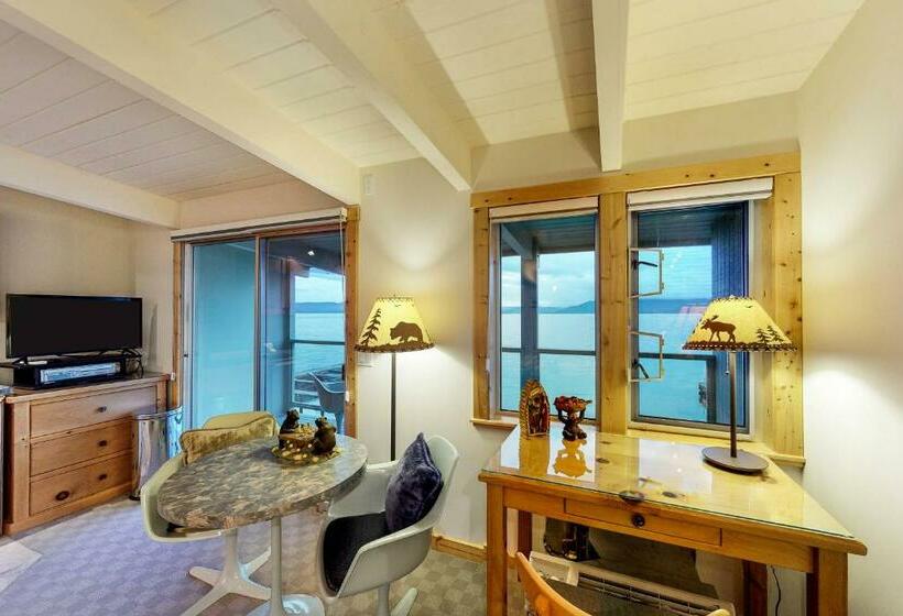 Hotel Many Springs Lakefront Condo #221