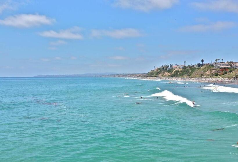 هتل Hideaway Unit D