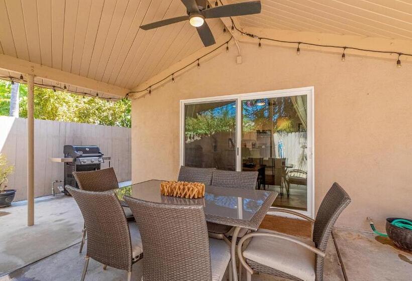 هتل Hideaway Unit D