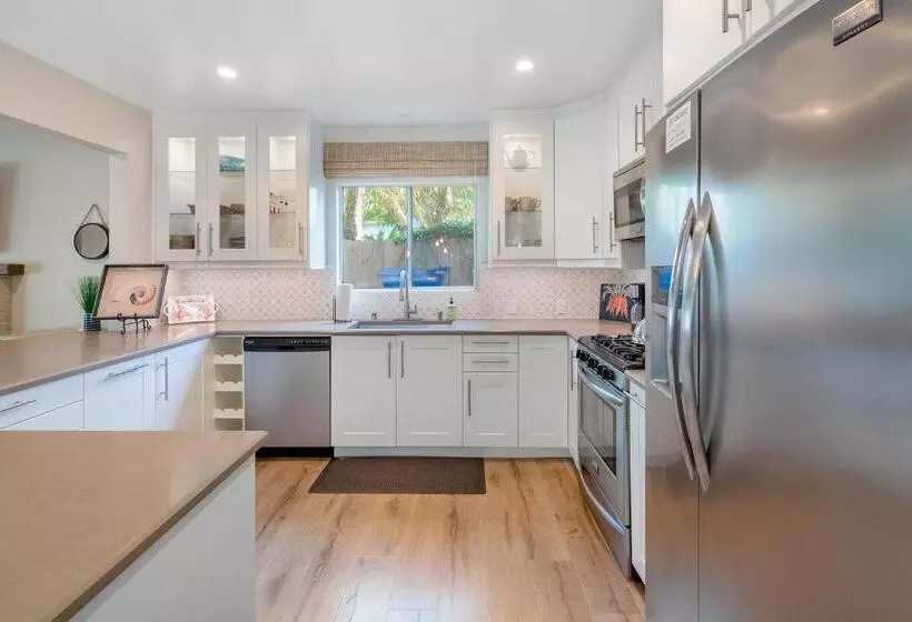 Hotelli Hideaway Unit D