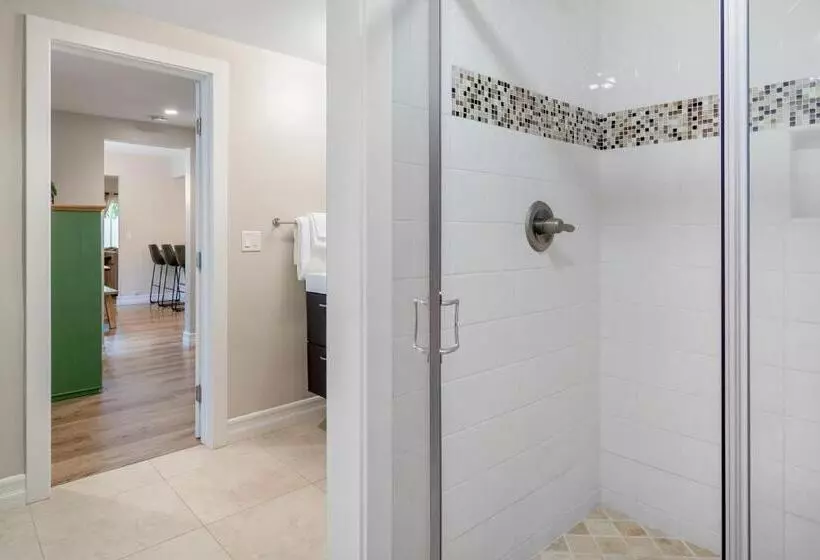 Hotelli Hideaway Unit D