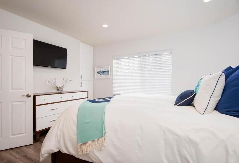 هتل Hideaway Unit D