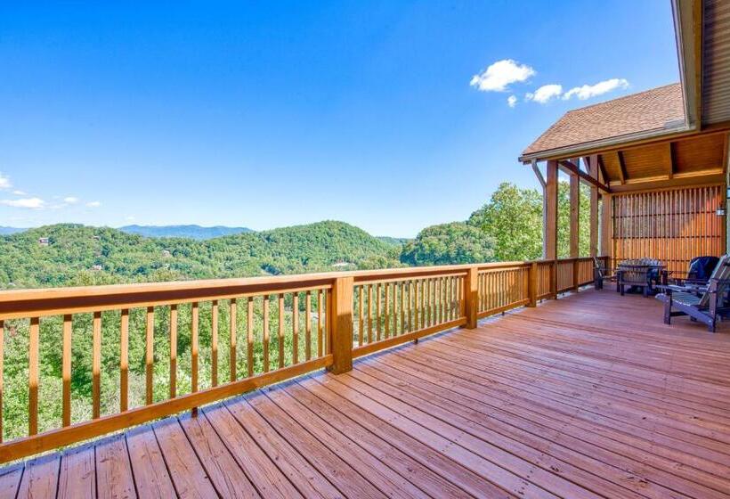 Отель Altitude With Gratitude