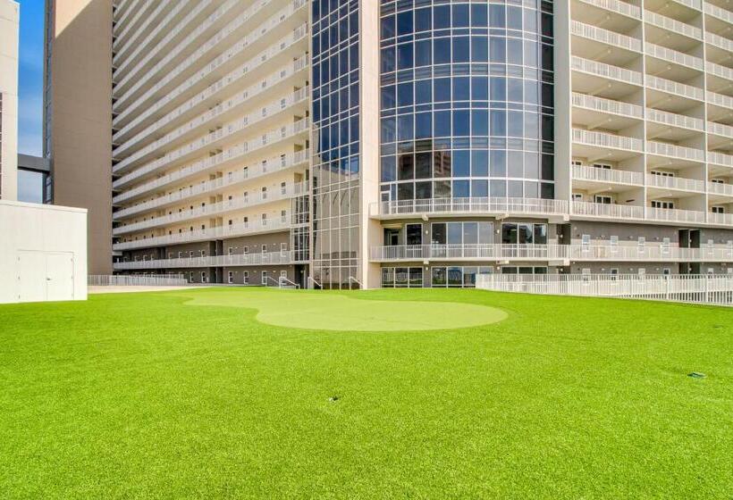 هتل Laketown Wharf 135