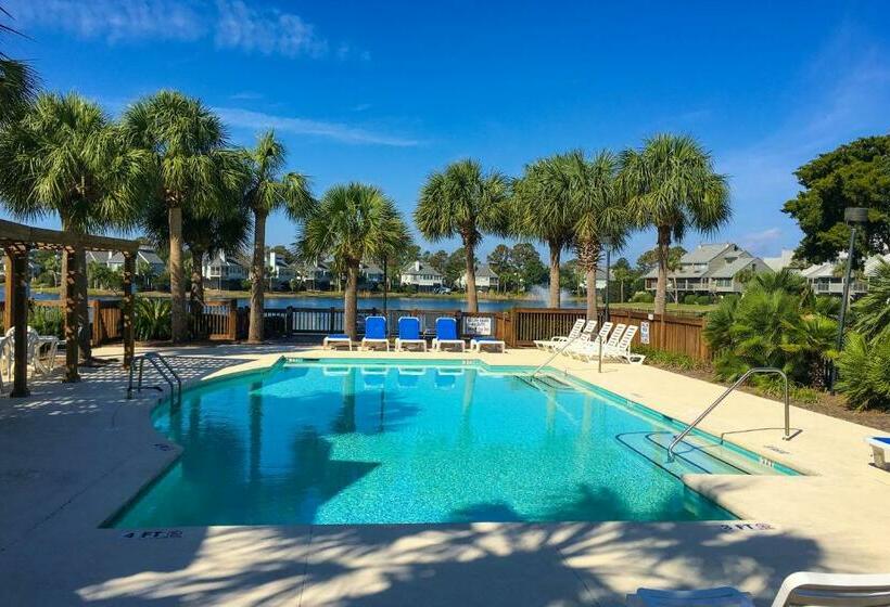 בית מלון כפרי Litchfield By The Sea