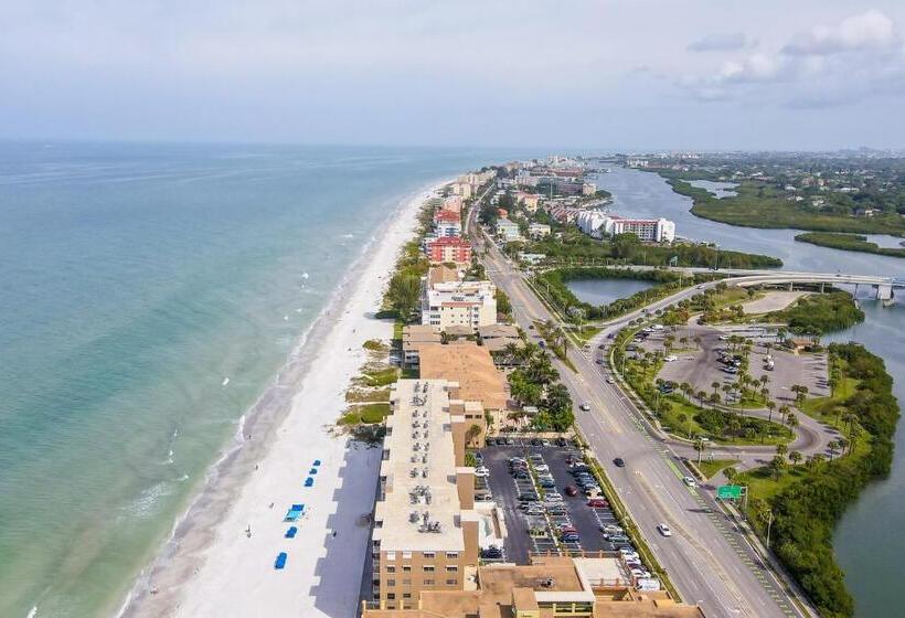 هتل Ocean Front Oasis