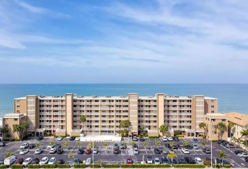 ホテル Ocean Front Oasis