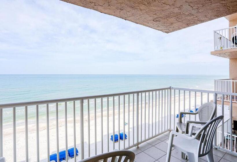 هتل Ocean Front Oasis